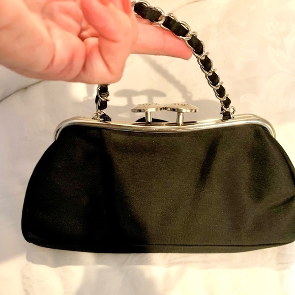 👜🎉HostPick🎉👜Kate Landry, Black Clutch, Lovely! - Picture 7 of 9